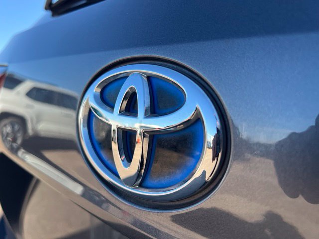 Used 2021 Toyota Highlander XLE AWD/4WD image 12