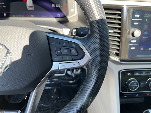 Used 2023 Volkswagen Atlas SEL Premium image 24