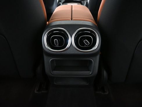 New 2026 Mercedes-Benz GLC 300 GLC 300 image 17