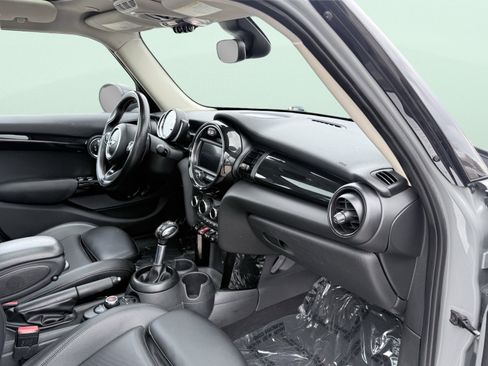 Used 2019 MINI Cooper S image 43