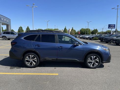 Used 2020 Subaru Outback Limited AWD/4WD image 11