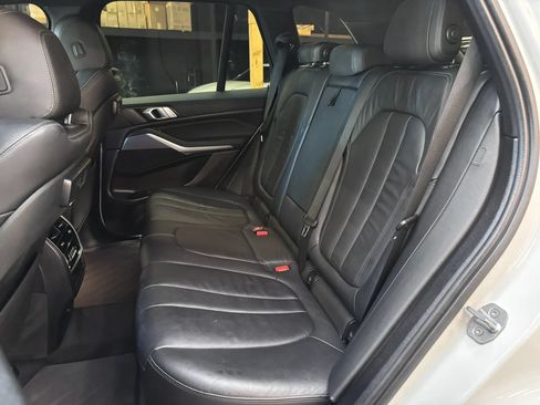 Used 2019 BMW X5 xDrive40i w/ Convenience Package AWD/4WD image 21