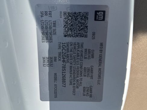 New 2025 Chevrolet Express 3500 Extended w/ Driver Convenience Package image 30