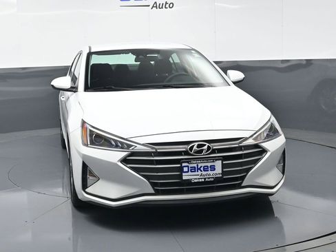 Used 2020 Hyundai Elantra SEL w/ Winter Weather Package image 3