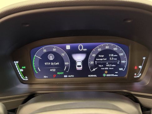 Used 2025 Honda Accord EX-L image 11