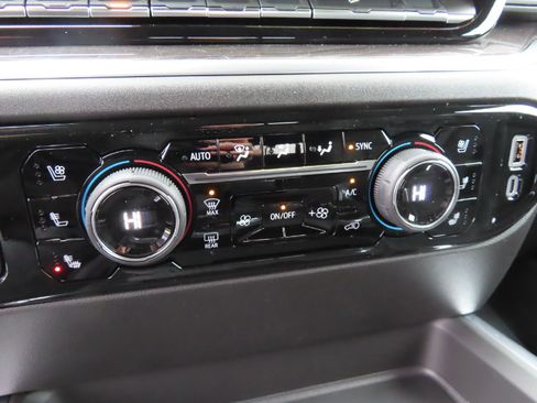 New 2026 Chevrolet Silverado 3500 LTZ w/ LTZ Plus Package image 30