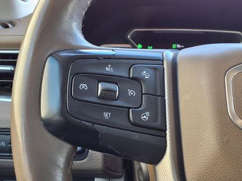 Used 2021 GMC Yukon Denali w/ Denali Premium Package RWD image 12