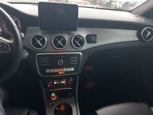 Used 2017 Mercedes-Benz CLA 250 image 9