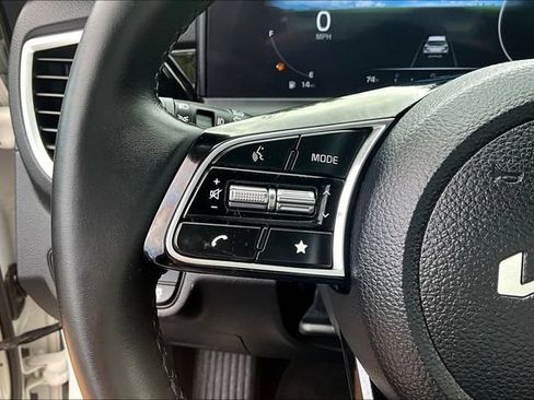 Certified 2024 Kia Seltos S FWD image 11
