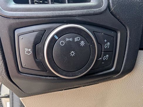 Used 2016 Ford Focus SE image 23