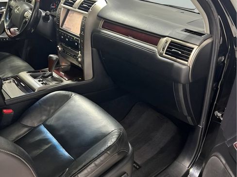 Used 2016 Lexus GX 460 w/ Premium Package AWD/4WD image 16