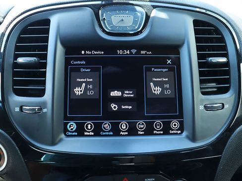 Used 2022 Chrysler 300 S image 47