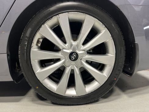 Used 2013 Hyundai Azera w/ Technology Pkg FWD image 37