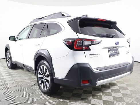 Used 2024 Subaru Outback Touring XT image 4