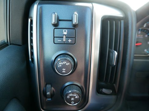 Used 2017 Chevrolet Silverado 1500 LT w/ All Star Edition image 26