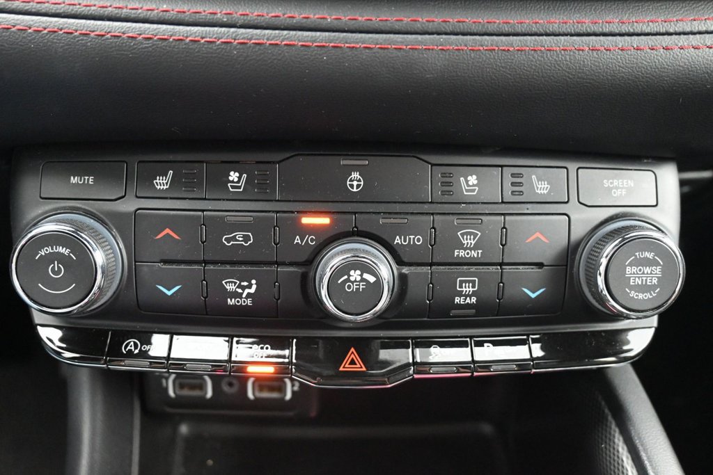 Used 2024 Dodge Durango GT AWD/4WD image 12