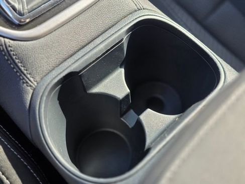 Used 2022 Subaru Outback Premium image 33