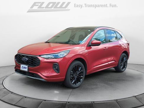 Used 2024 Ford Escape ST-Line Elite w/ Premium Technology Package AWD/4WD image 4