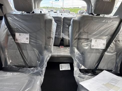 New 2026 Ford Explorer Active w/ Active Comfort Package AWD/4WD image 23