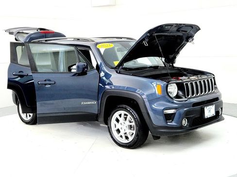 Used 2021 Jeep Renegade Latitude w/ Convenience Group AWD/4WD image 12