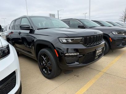 New 2025 Jeep Grand Cherokee Limited w/ Black Appearance Package