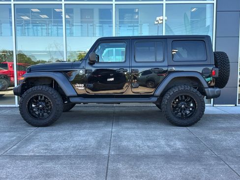 Used 2019 Jeep Wrangler Unlimited Sport AWD/4WD image 6