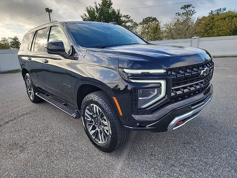 Used 2025 Chevrolet Tahoe Z71 image 3