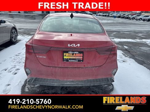 Used 2023 Kia Forte LXS image 3