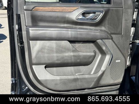 Used 2021 Chevrolet Suburban High Country w/ Premium Package image 15