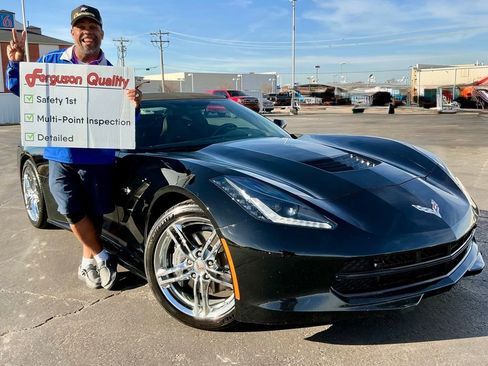 Used 2017 Chevrolet Corvette Stingray w/ 3LT Preferred Equipment Group image 1