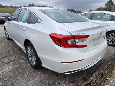 Used 2021 Honda Accord LX image 3