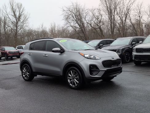 Certified 2022 Kia Sportage Nightfall Edition w/ Nighfall AWD Premium Package image 3