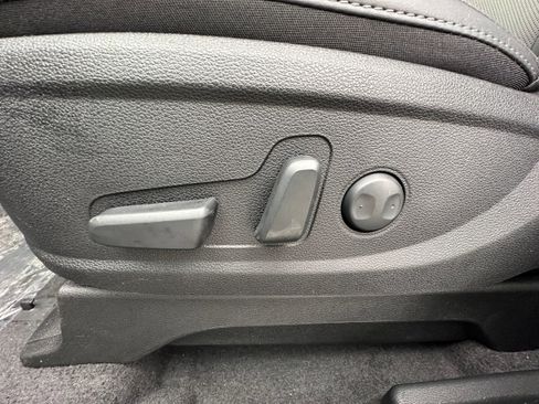 New 2025 Kia Telluride S image 38