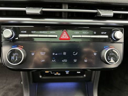 Certified 2025 Hyundai Tucson SEL AWD/4WD image 19