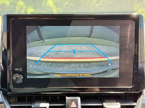 Used 2023 Toyota Corolla LE FWD image 16