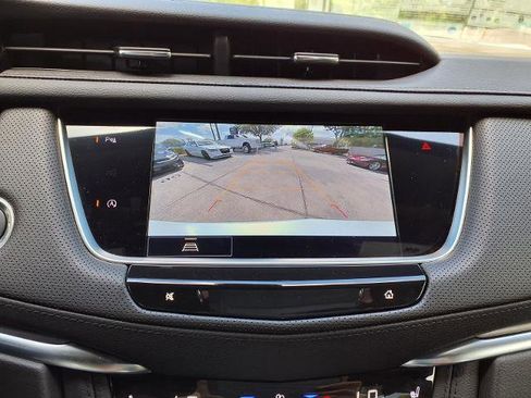 New 2026 Cadillac XT5 Luxury w/ LPO, Red Accent Package image 17