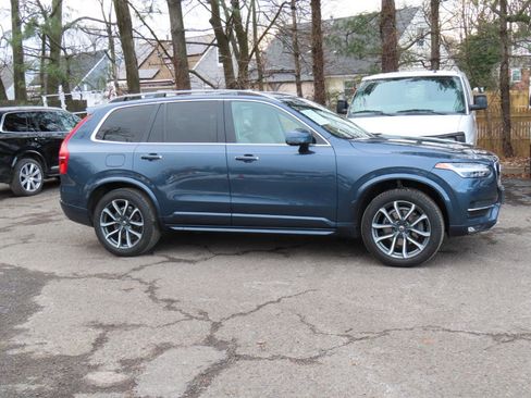Used 2018 Volvo XC90 T6 Momentum image 6