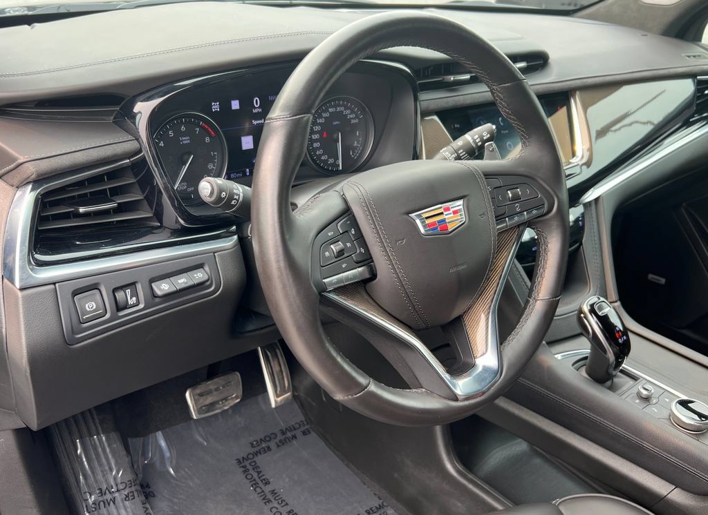 Used 2024 Cadillac XT6 Sport w/ Platinum Package AWD/4WD image 23