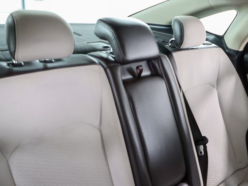 Used 2020 Ford Fusion SE w/ Equipment Group 151A image 27