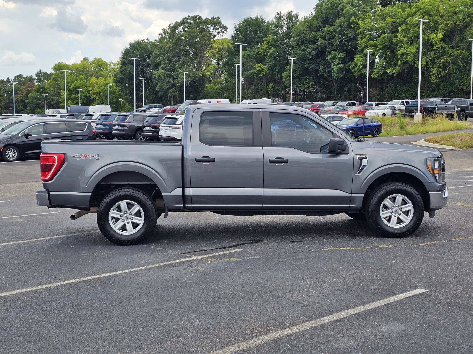 Used 2023 Ford F150 XLT w/ Trailer Tow Package AWD/4WD image 8