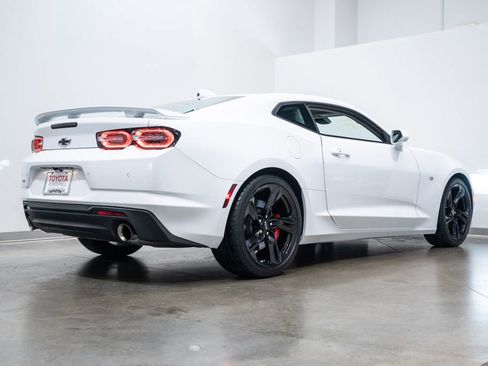 Used 2023 Chevrolet Camaro SS RWD image 7