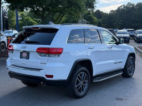 Used 2018 Jeep Grand Cherokee Limited AWD/4WD image 8
