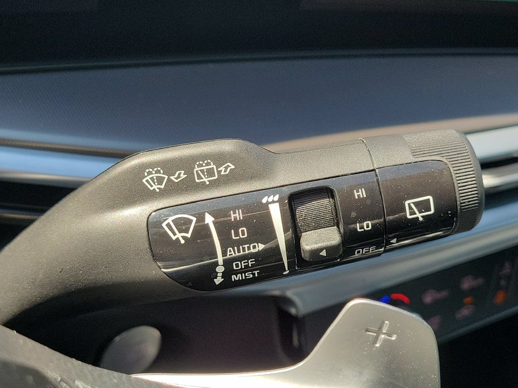 Used 2025 Kia Sorento SX Prestige AWD/4WD image 12