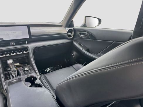 Used 2026 Lexus IS 350 F Sport w/ Accessory Package Z1 RWD image 19