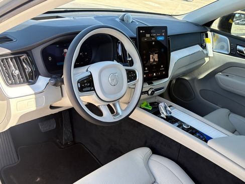 New 2026 Volvo XC60 B5 Ultra w/ Protection Package Premier image 14