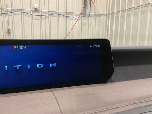 Used 2025 Ford Expedition King Ranch image 18