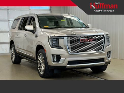 Used 2023 GMC Yukon XL Denali w/ LPO, Floor Liner Package AWD/4WD image 1