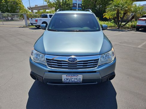 Used 2010 Subaru Forester 2.5X Premium image 12