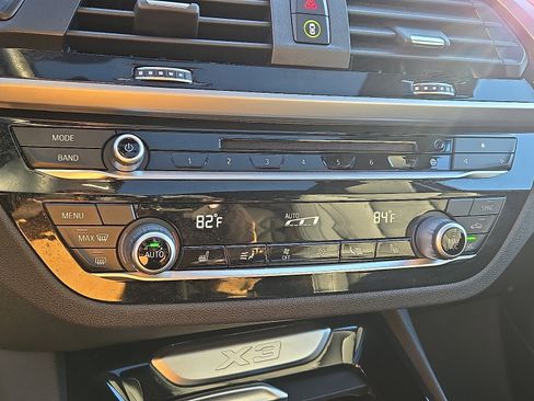 Used 2019 BMW X3 xDrive30i w/ Premium Package image 17