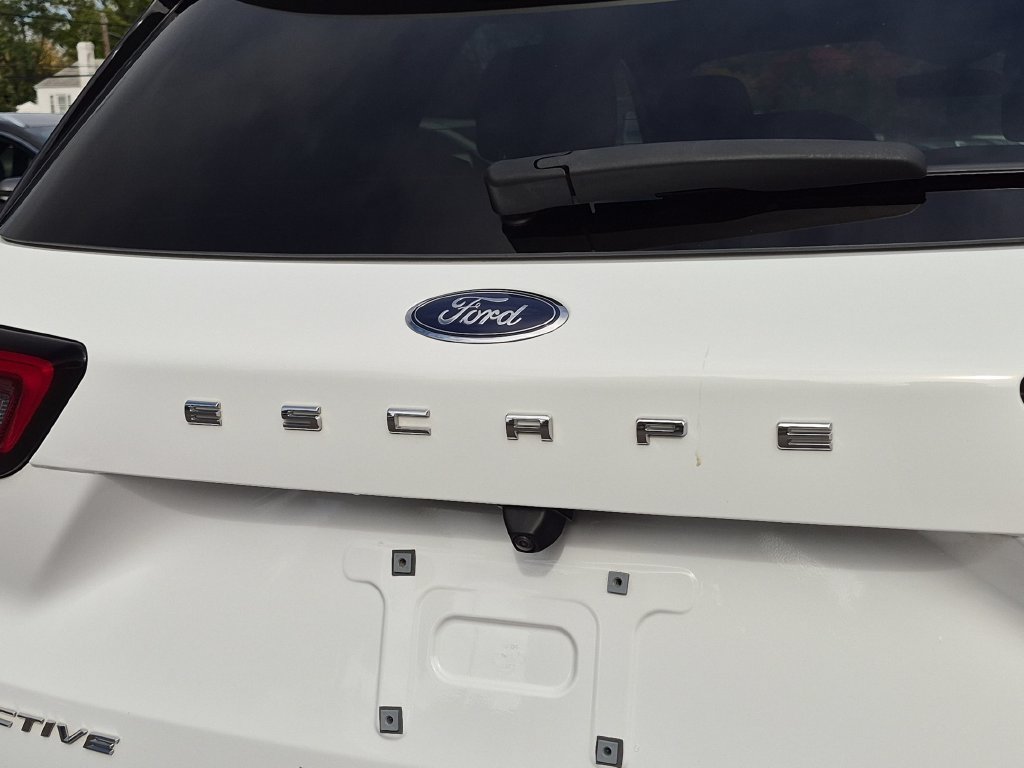 Certified 2023 Ford Escape Active AWD/4WD image 37